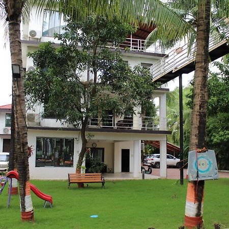 Hotel Ambhai Farmhouse Wada Exterior foto