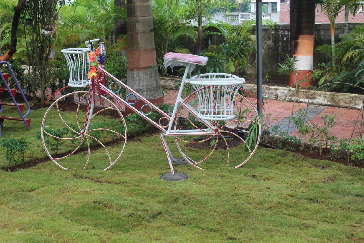 Hotel Ambhai Farmhouse Wada Exterior foto